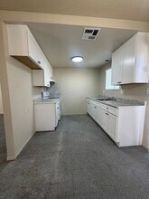 718 Bedlow Dr in Stockton, CA - Foto de edificio - Building Photo