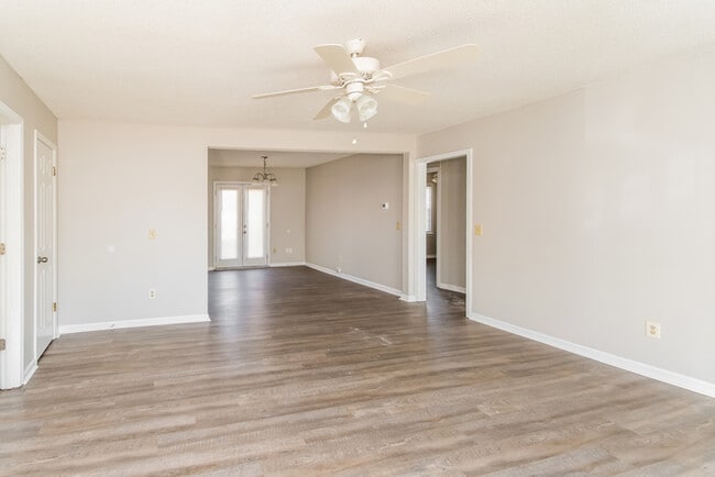 10 Market Hall Ct in Irmo, SC - Building Photo - Building Photo