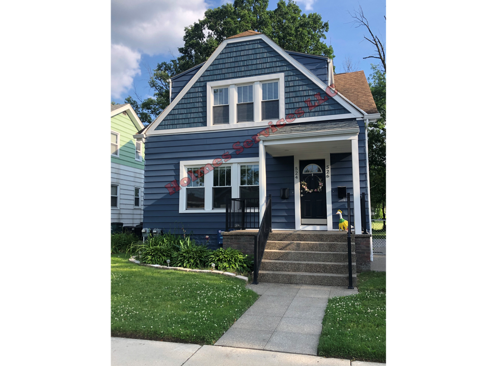 526 Academy St in Ferndale, MI - Foto de edificio
