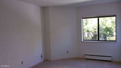 1350 California St-Unit -Apt 306 in San Francisco, CA - Building Photo - Building Photo