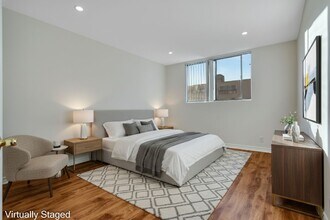 Palm Beverly Apartments in Beverly Hills, CA - Foto de edificio - Building Photo