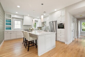 7 Whitman St in Somerville, MA - Building Photo - Building Photo