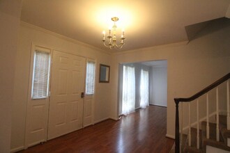 17 Beauvoir Ct in Rockville, MD - Building Photo - Building Photo