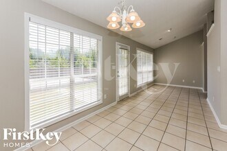 200 Summer Hill Dr in Alabaster, AL - Foto de edificio - Building Photo