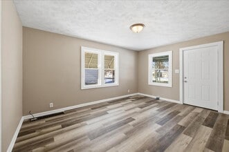 4721 E 16th St in Indianapolis, IN - Building Photo - Building Photo