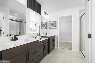 606 Phalen Ct in Wilmington, DE - Building Photo - Building Photo