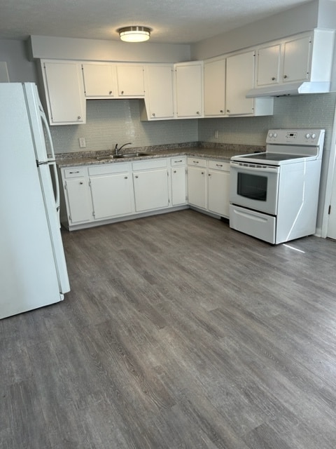 306 Pershing Ave NW, Unit 306 in Massillon, OH - Foto de edificio - Building Photo