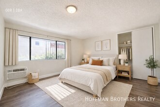 981 Elden Ave, Unit 4 in Los Angeles, CA - Building Photo - Building Photo