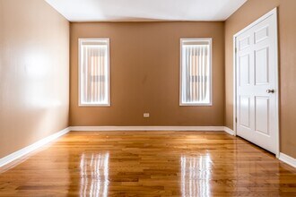 8057-59 S Dobson Ave Chicago, IL 60619 in Chicago, IL - Foto de edificio - Building Photo