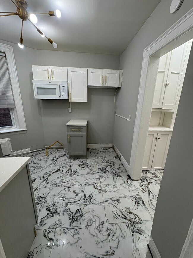 723 Highland Ave, Unit 3 in Newark, NJ - Building Photo - Building Photo