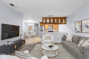 1114 Nord Ave in Chico, CA - Building Photo