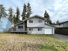 30020 43rd Pl S in Auburn, WA - Building Photo