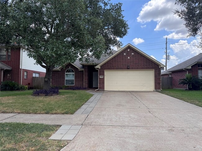 21135 Woodland Green Dr