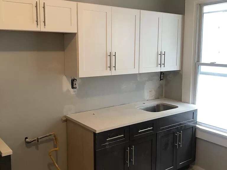 122 Clinton Pl in Newark, NJ - Building Photo