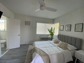 7325 Carlyle Ave in Miami Beach, FL - Building Photo - Building Photo