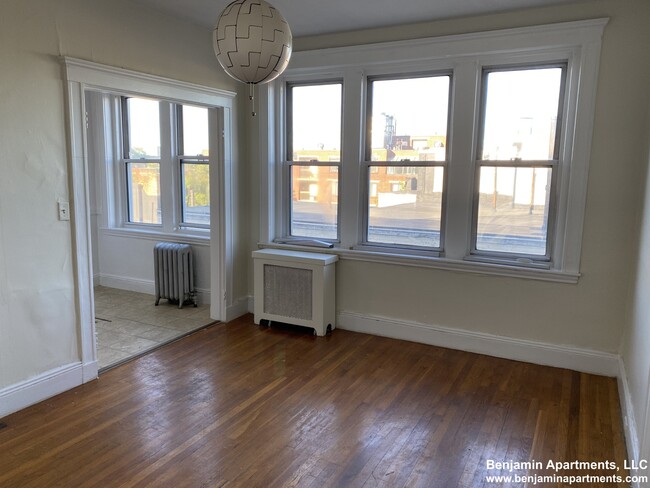 121 Brainerd Rd, Unit 14 in Boston, MA - Building Photo - Building Photo
