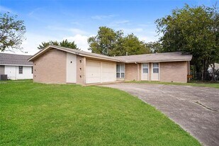 1510 Carlisle St in Irving, TX - Building Photo