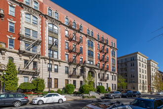 133 Prospect Park W in Brooklyn, NY - Building Photo - Building Photo