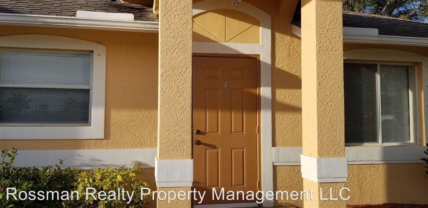 927 SE 14th Terrace in Cape Coral, FL - Building Photo