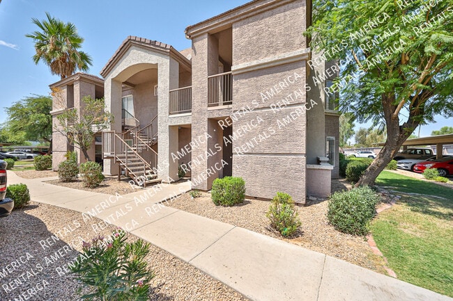 17017 N 12th St in Phoenix, AZ - Building Photo - Building Photo