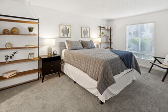 ReNew on Coloma in Rancho Cordova, CA - Building Photo - Building Photo