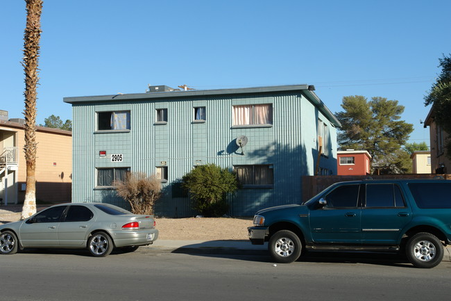 2905 Elm Ave in Las Vegas, NV - Building Photo - Building Photo