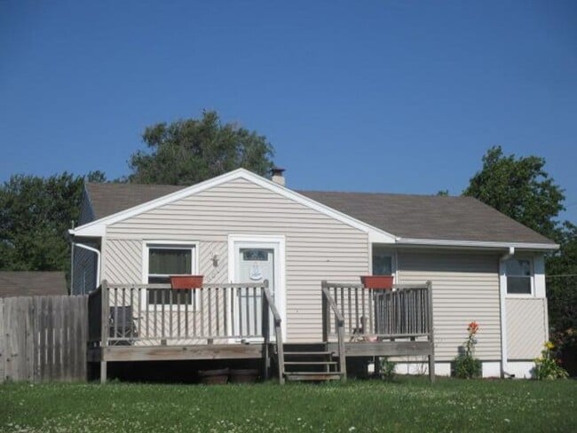 4504 S 47th St in Omaha, NE - Building Photo - Building Photo