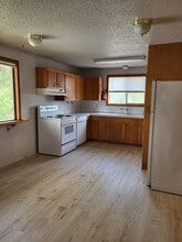 510 SW City View St, Unit Upper in Pullman, WA - Building Photo - Building Photo