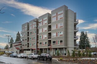 High Hill Apartments in Shoreline, WA - Building Photo