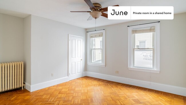 Private bedroom in 3 bed/1 bath Home in Boston, MA - Building Photo - Building Photo