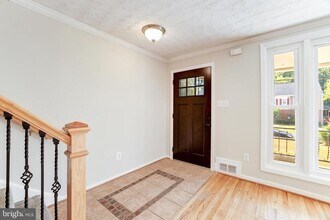 2308 Mary Baldwin Dr in Alexandria, VA - Building Photo - Building Photo