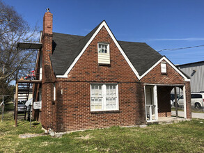 342 S Maple St in Lebanon, TN - Building Photo - Building Photo