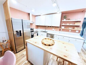 2130 Cambridge F in Deerfield Beach, FL - Building Photo - Building Photo