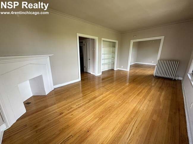 property at 1325 W Estes Ave