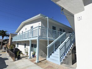 121-131 8th St in Hermosa Beach, CA - Building Photo - Building Photo