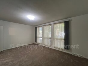 2826 67th St in Des Moines, IA - Building Photo - Building Photo