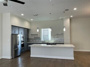 5306 Eigel St, Unit 1 in Houston, TX - Building Photo - Building Photo