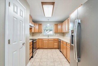 1004 Misty Acres Dr in New Braunfels, TX - Building Photo - Building Photo