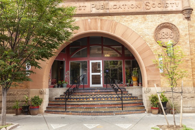 Juniper East Apartments in Philadelphia, PA - Foto de edificio - Building Photo