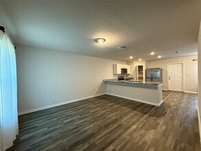 15535 Taylorcrest Dr in Cut And Shoot, TX - Building Photo - Building Photo