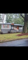 818 Lee Andrews Ave SE in Atlanta, GA - Building Photo