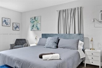 427 NE 107th St in Miami, FL - Building Photo - Building Photo