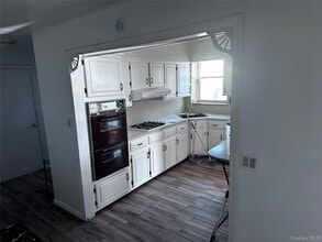 113-17 95th Ave in Queens, NY - Building Photo - Building Photo