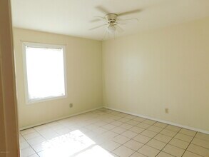 155 E Colonial Ct in Indian Harbour Beach, FL - Building Photo - Building Photo