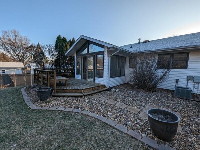 property at 1109 Boone St