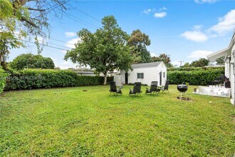 5854 SW 62nd St in Miami, FL - Building Photo - Building Photo