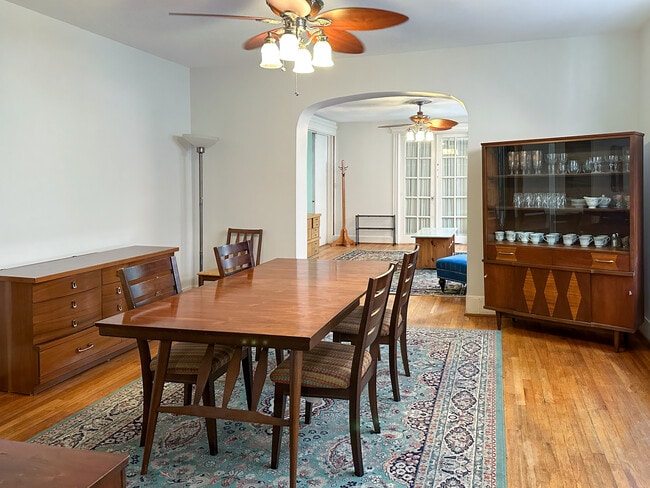 509 Orange St, Unit 2 in New Haven, CT - Foto de edificio - Building Photo