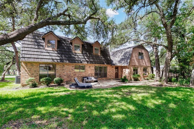 property at 9006 Balcones Club Dr