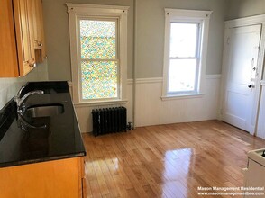 19 Arden St, Unit 2 in Boston, MA - Building Photo - Building Photo