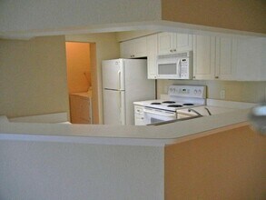 2729 Anzio Ct in Palm Beach Gardens, FL - Building Photo - Building Photo